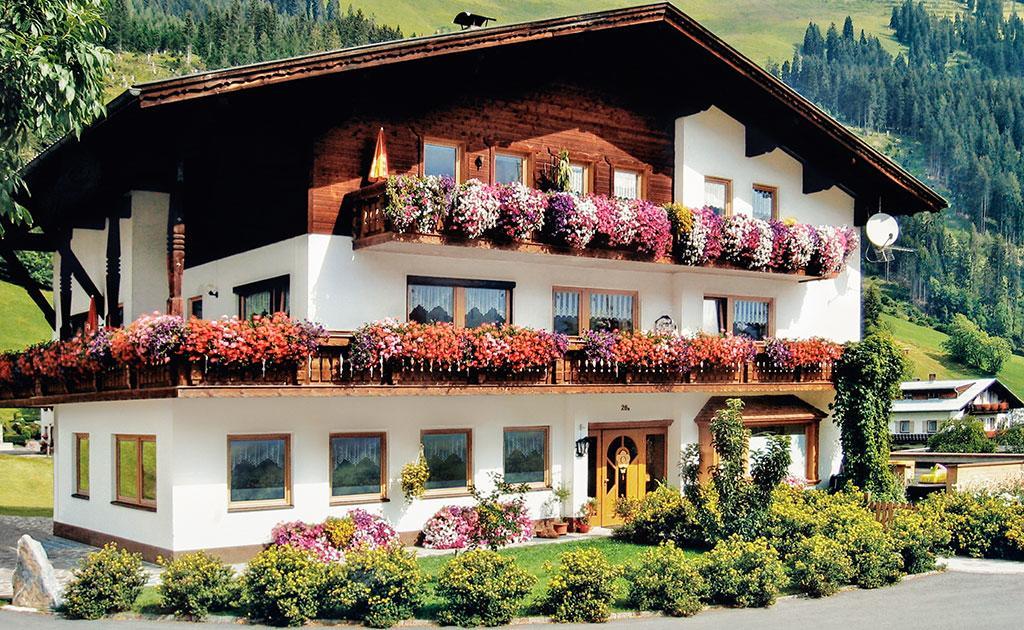 Appartements Schwarzer Adler Elbigenalp Eksteriør bilde